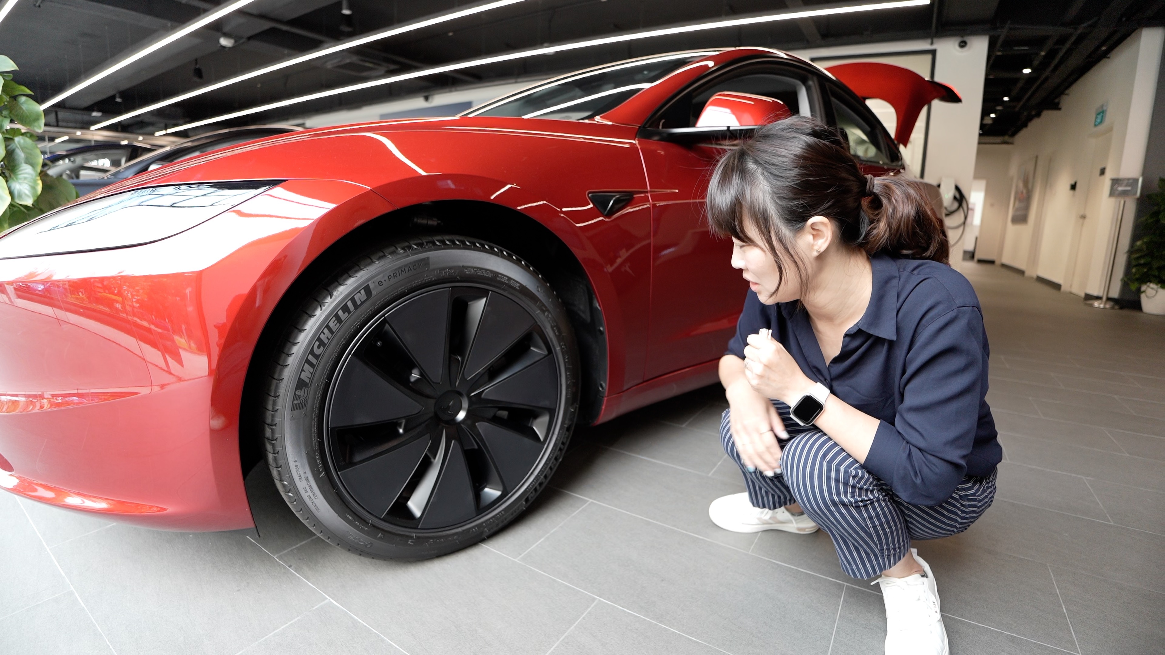 特斯拉是個車廠？還是剛好在賣四輪移動工具的軟體公司？｜美西太太1月專欄